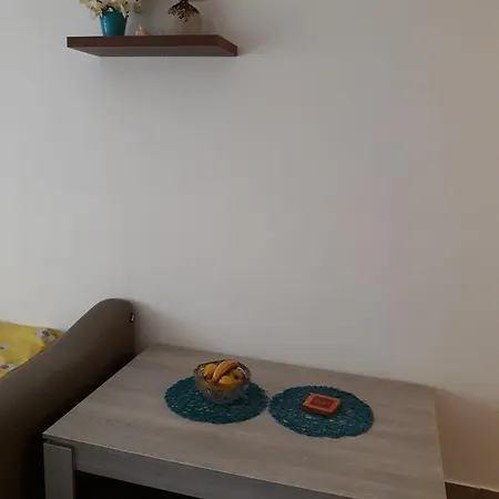 Mimosa Apartment